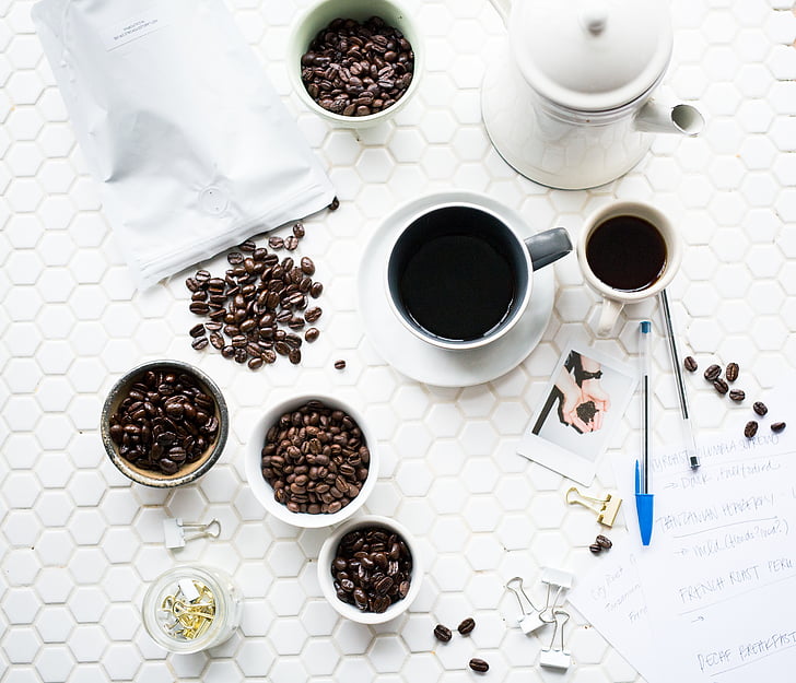 咖啡行业数据分析：2019年60岁以上美国消费者饮用咖啡人数占比超七成